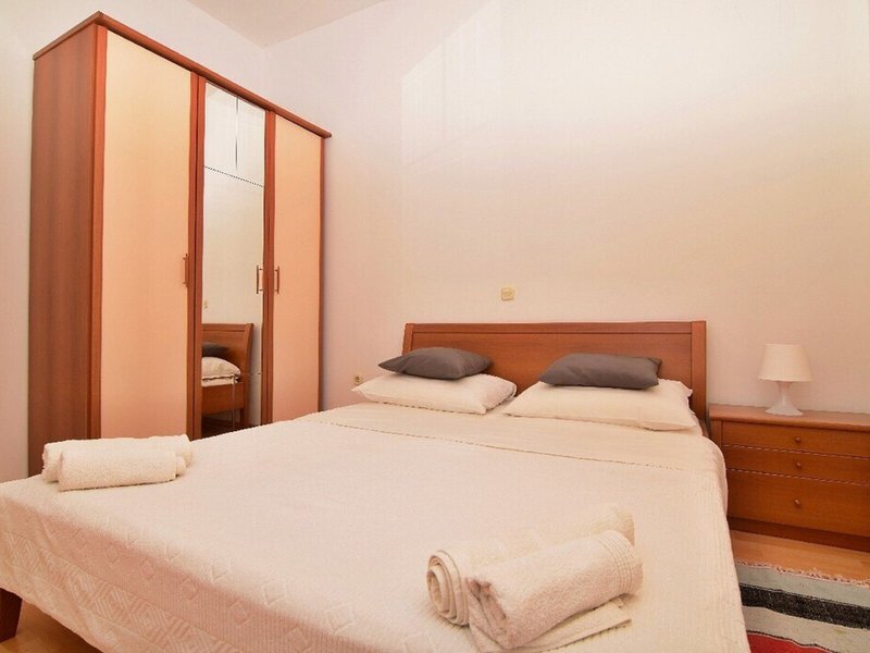 Renata Apartments 6