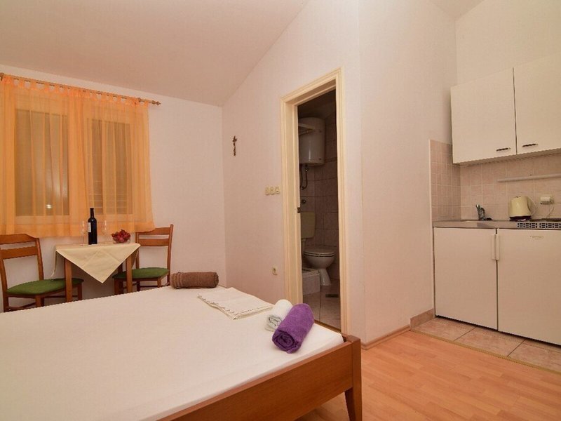 Renata Apartments 10