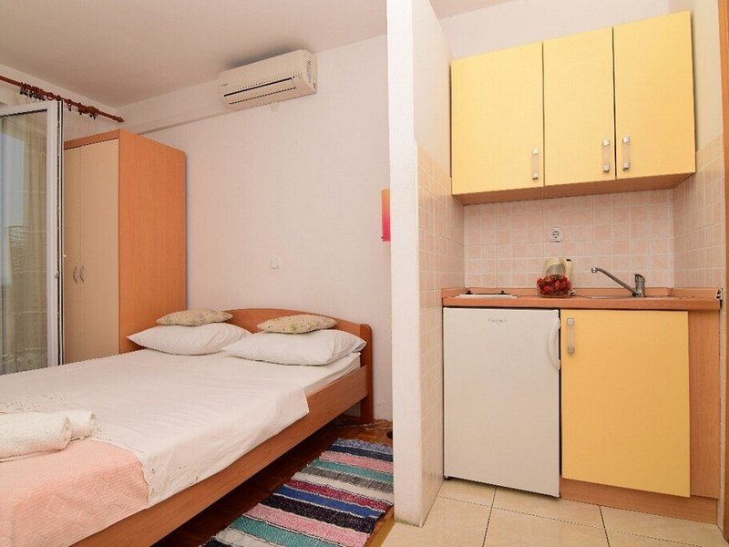 Renata Apartments 14