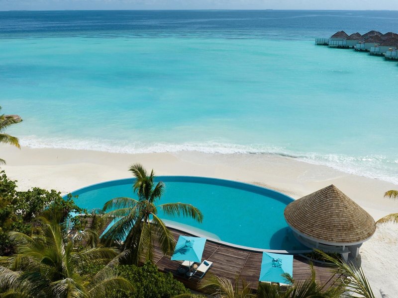 Vakarufalhi Island Resort 6