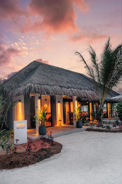 Nova Maldives 9