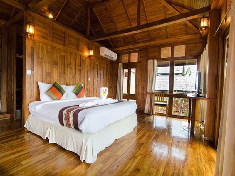 Phi Phi The Beach Resort 9