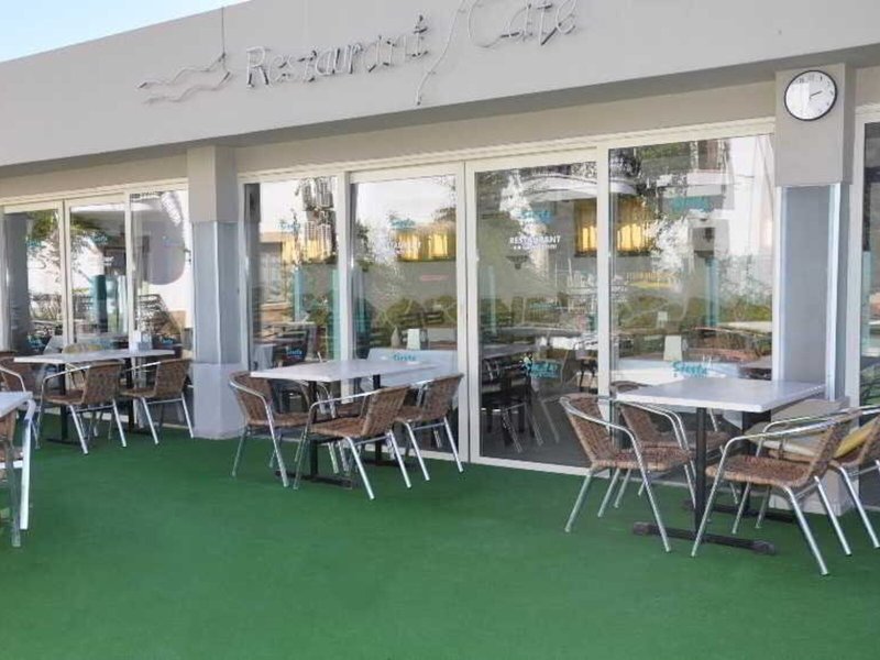 Siesta Beach Apartments & Studios 14