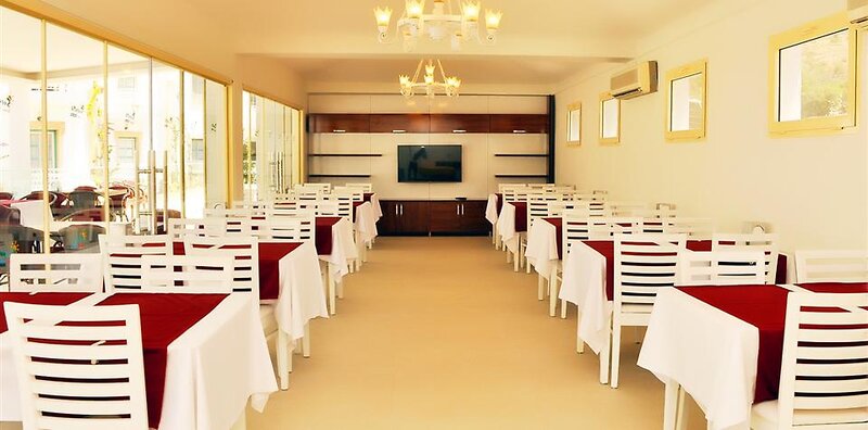 Siesta Beach Apartments 9