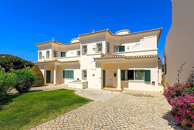 Vale Do Lobo Resort