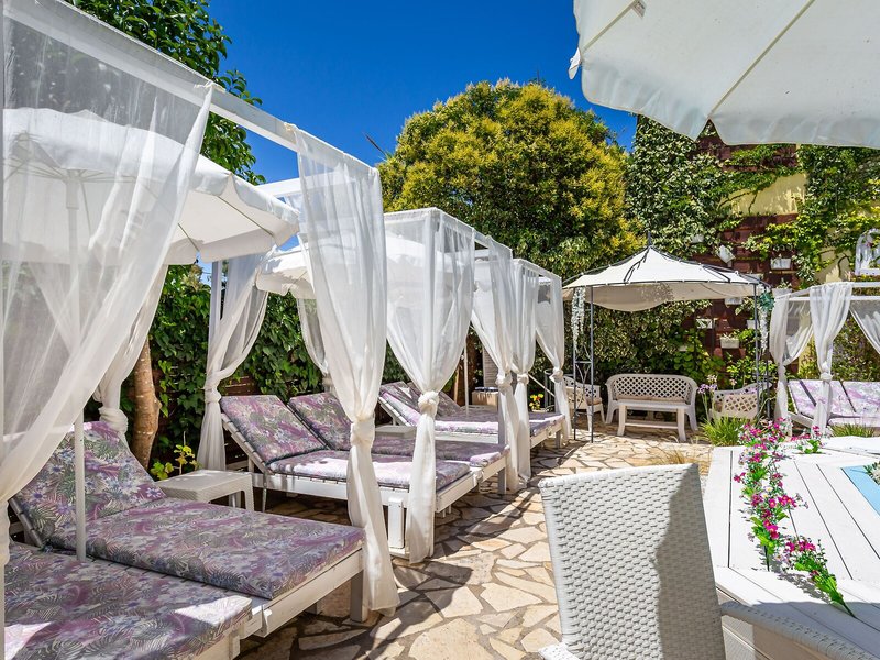 V.A. Boutique Apartments & Suites 43