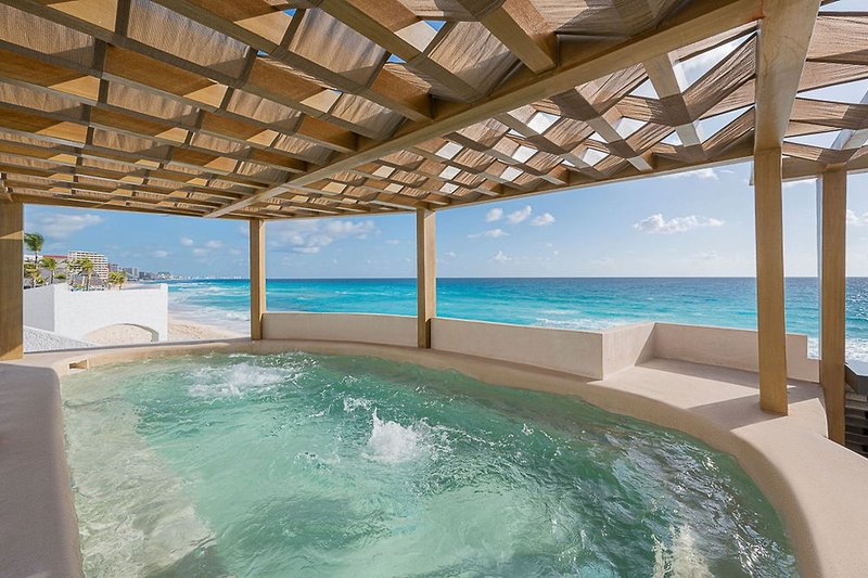 GR Caribe by Solaris 16