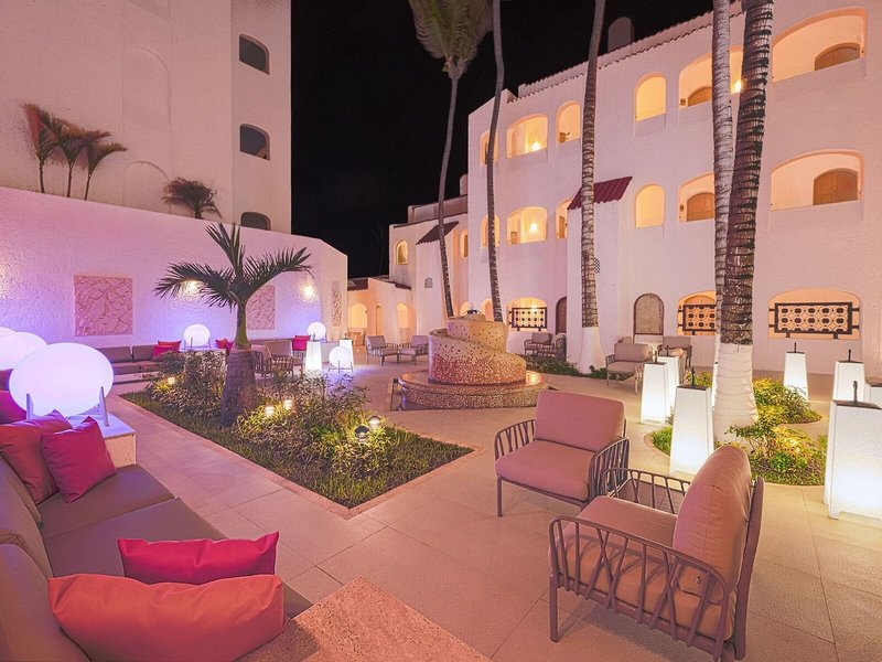 GR Caribe By Solaris Deluxe Resort 1 - Exterior