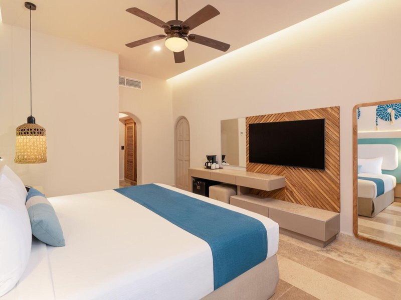 GR Caribe By Solaris Deluxe Resort 30 - Room Example