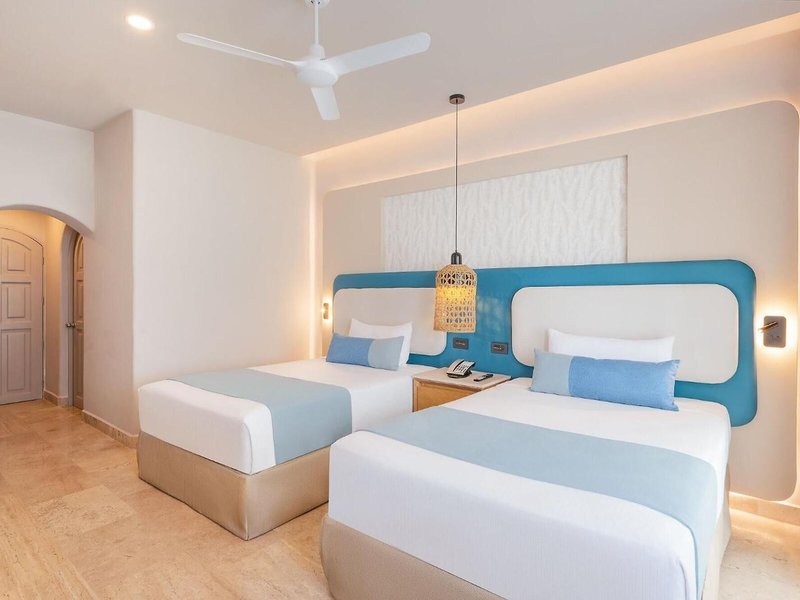 GR Caribe By Solaris Deluxe Resort 32 - Room Example