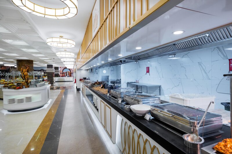 Side Crown Palace 22