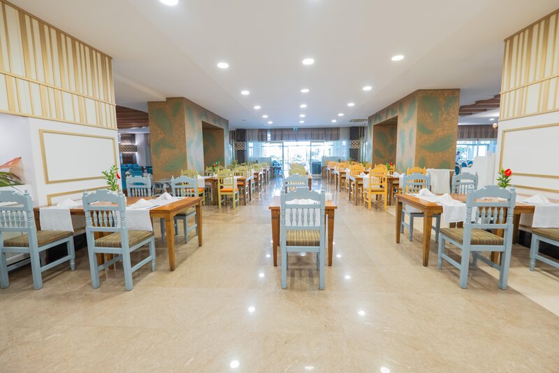 Side Crown Palace 25