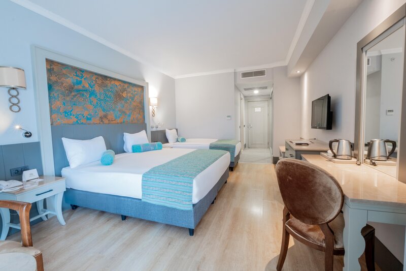 Side Crown Palace 50