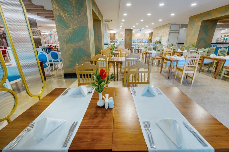 Side Crown Palace 60