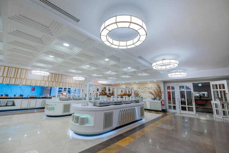 Side Crown Palace 61