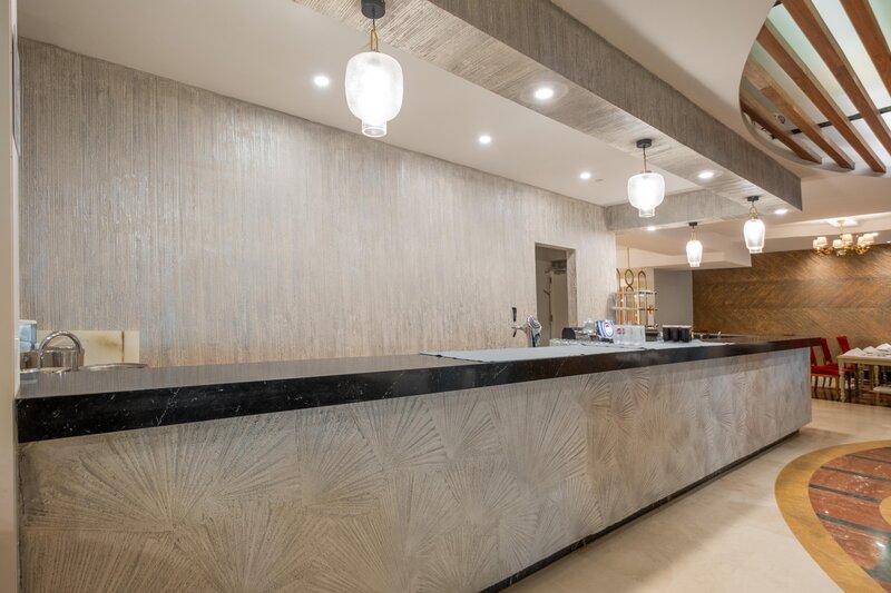 Side Crown Palace 62