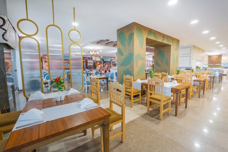 Side Crown Palace 64