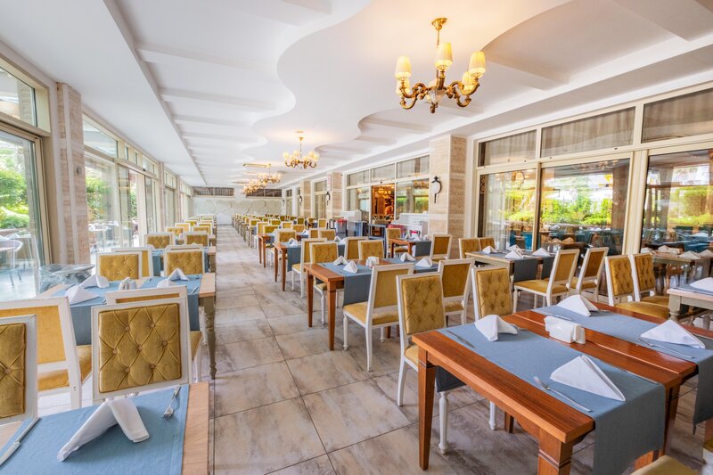 Side Crown Palace 69