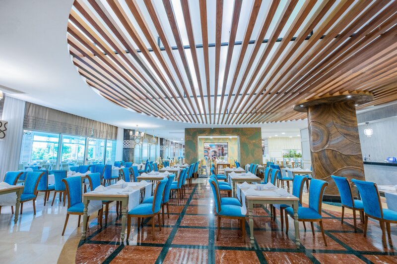 Side Crown Palace 74