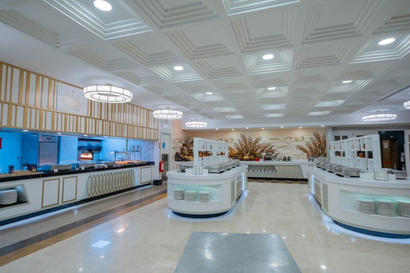 Side Crown Palace 77