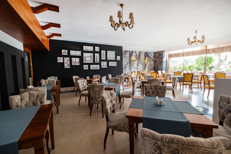 Side Crown Palace 80