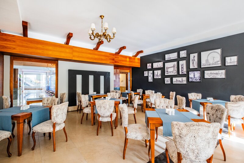 Side Crown Palace 81