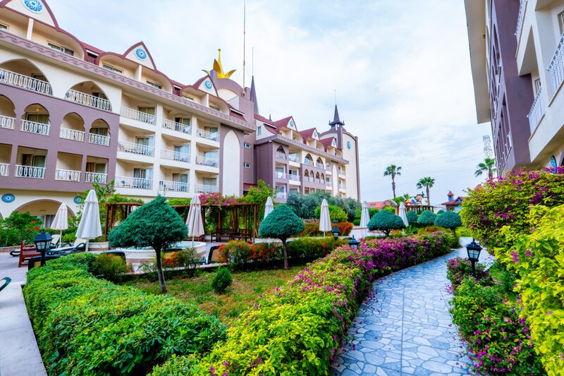 Side Crown Palace 30