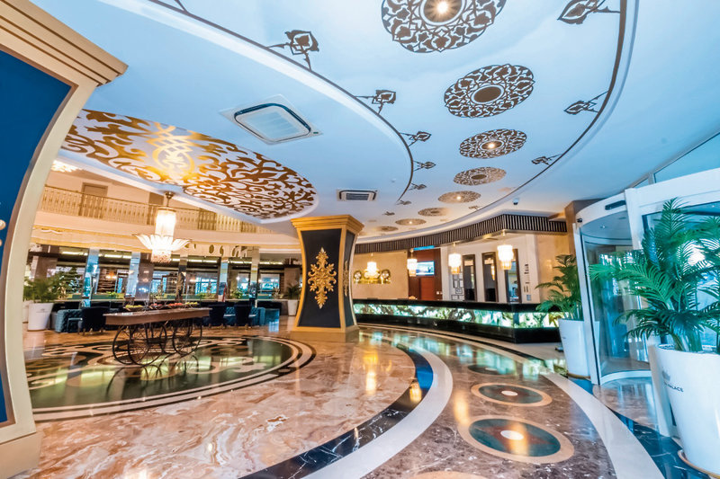 Side Crown Palace 13