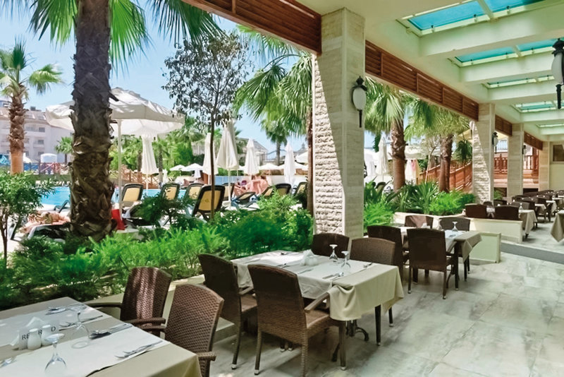 Side Crown Palace 15