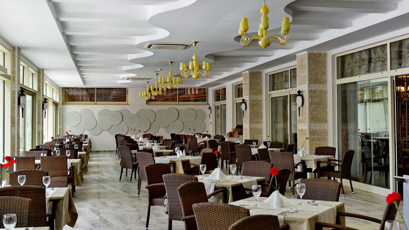 Side Crown Palace 9