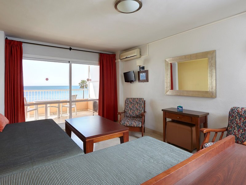 La Jabega 30 - Room Example