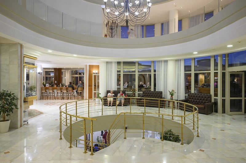 Vantaris Palace 12