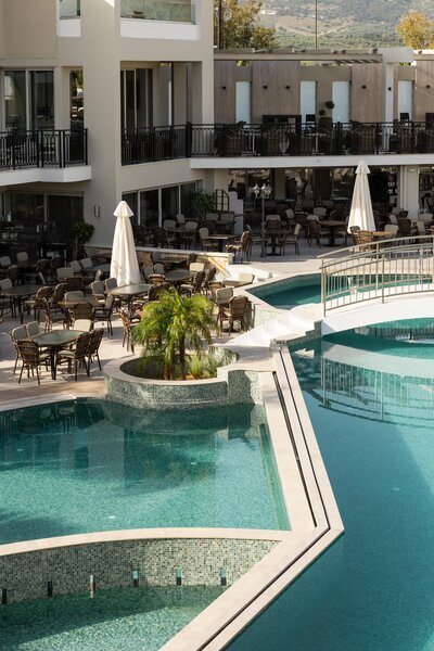 Vantaris Palace 4