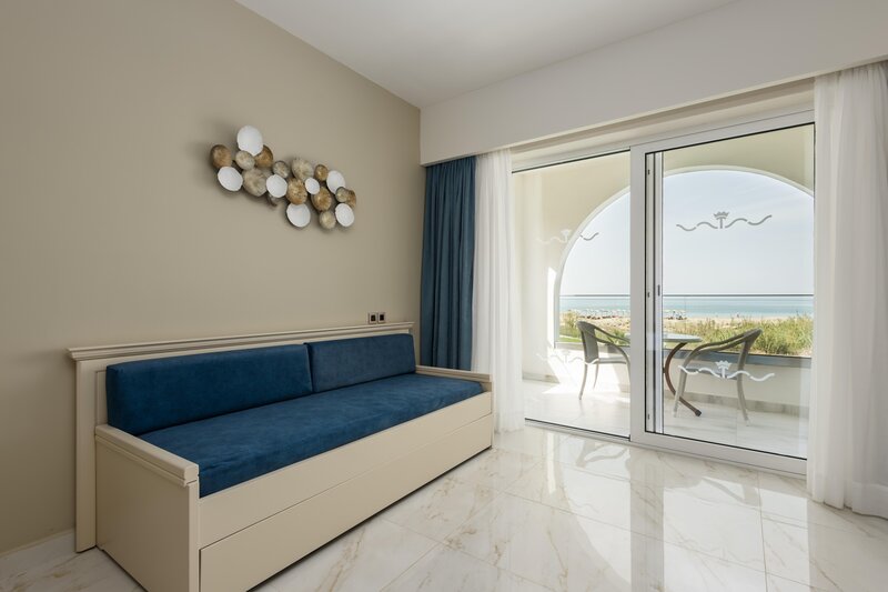 Vantaris Palace 80