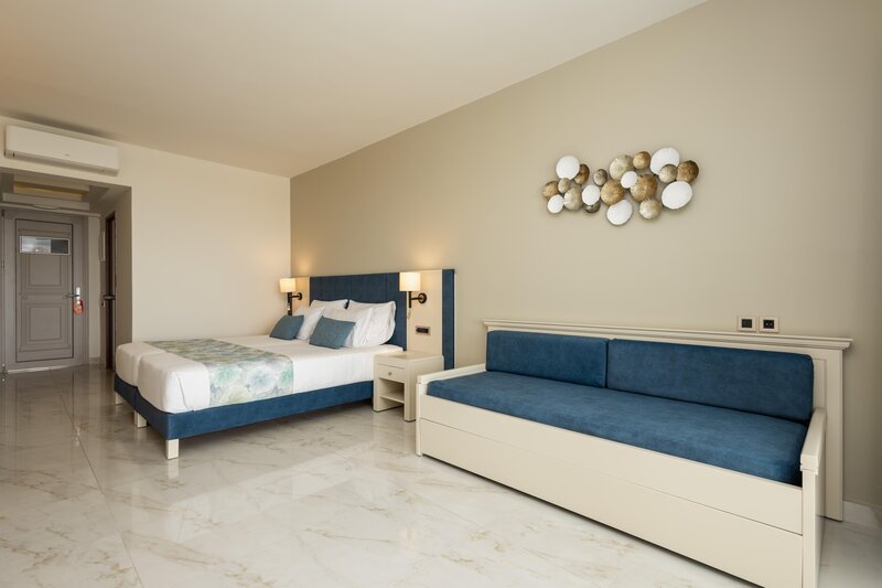 Vantaris Palace 82