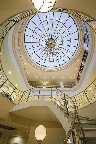 Vantaris Palace 13
