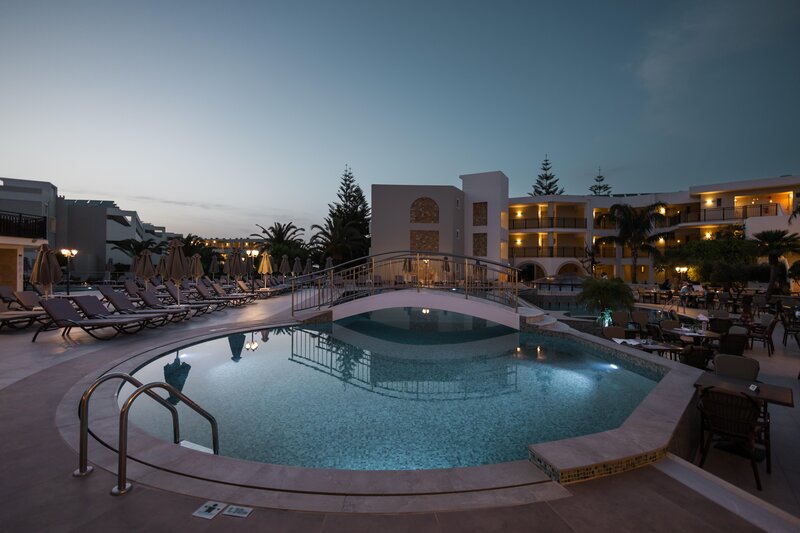 Vantaris Palace 32