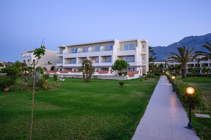 Vantaris Palace 76