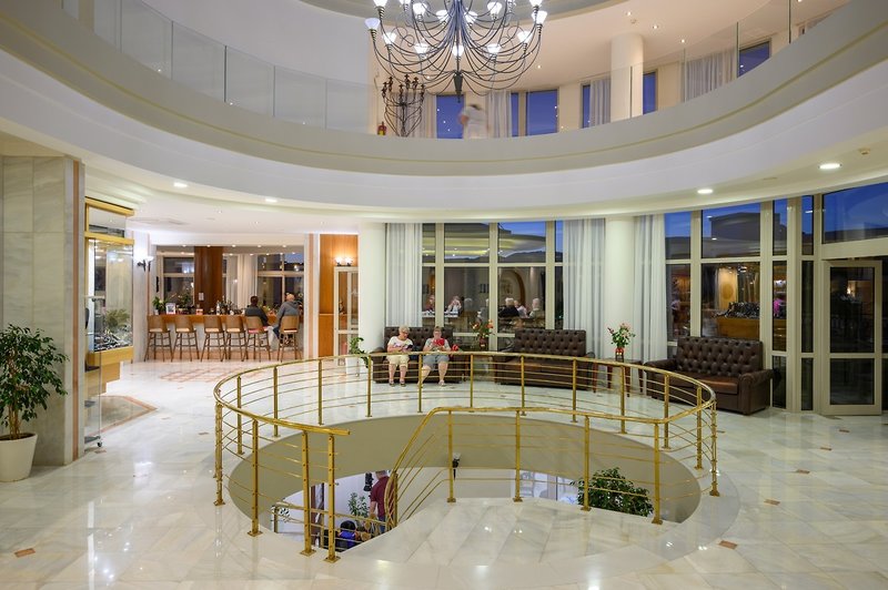 Vantaris Palace 84