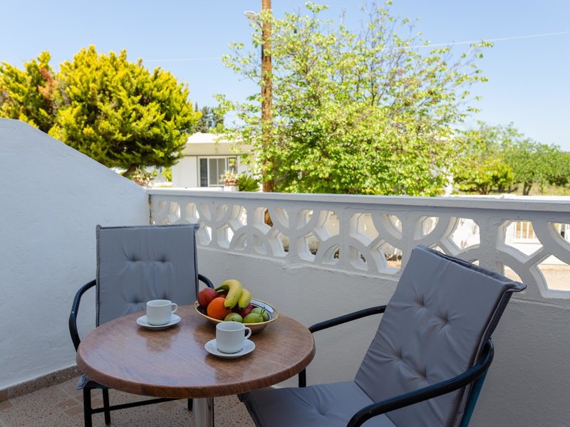 Varelis Hotel 24