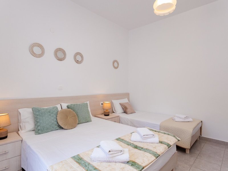 Varelis Hotel 27