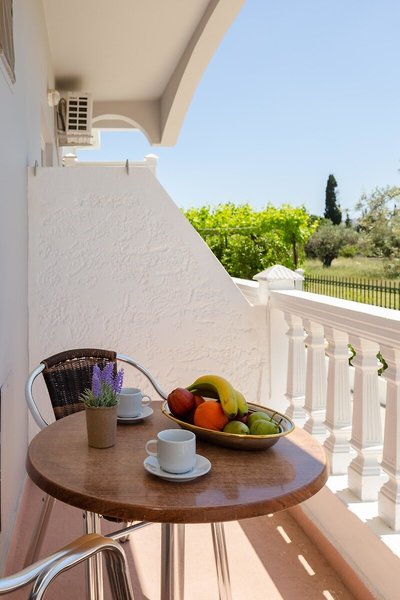 Varelis Hotel 32