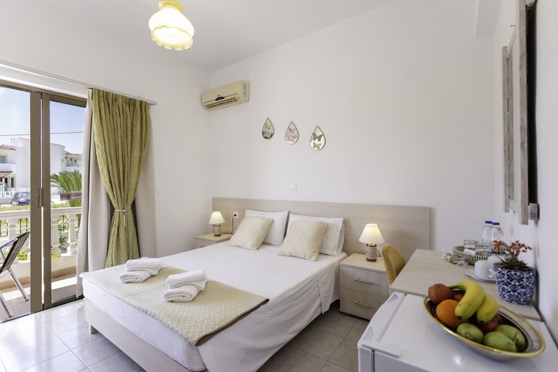 Varelis Hotel 5