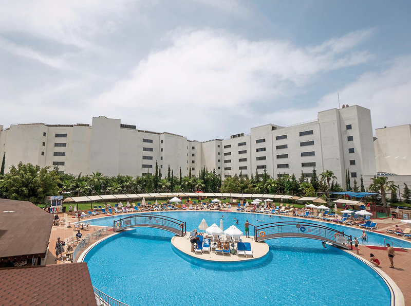 Cenger Beach Resort & Spa 1