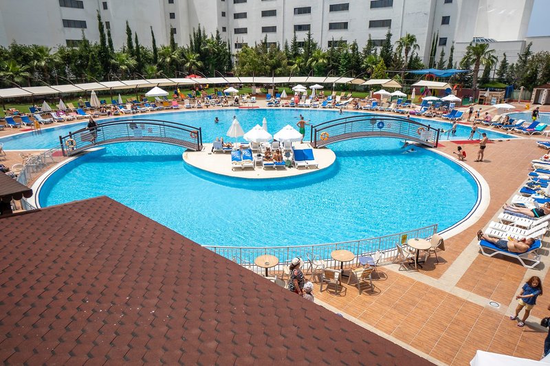 Cenger Beach Resort & Spa 4