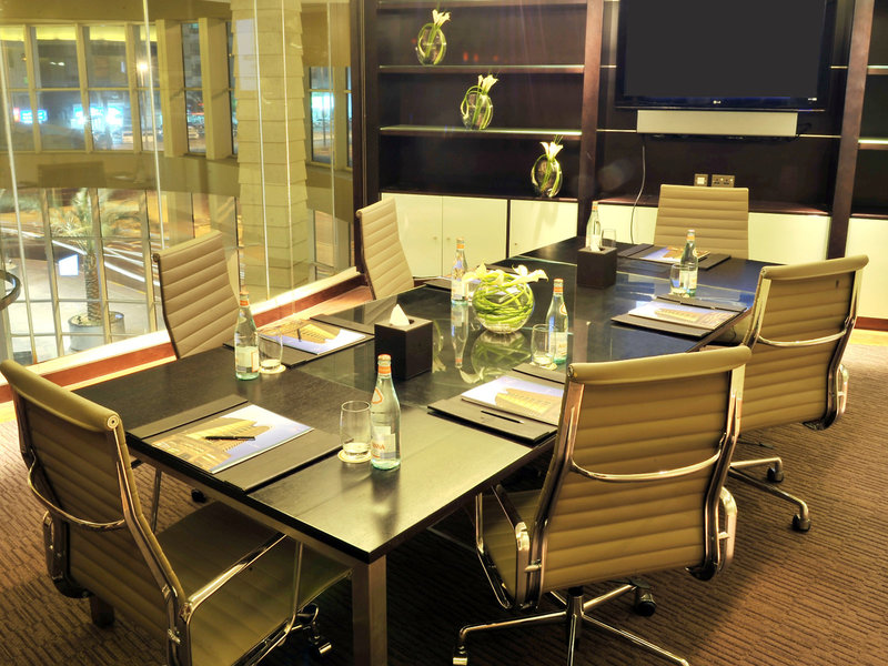 Grand Millennium Al Wahda 9 - Conference Room