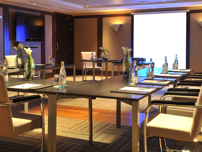 Grand Millennium Al Wahda 10 - Conference Room