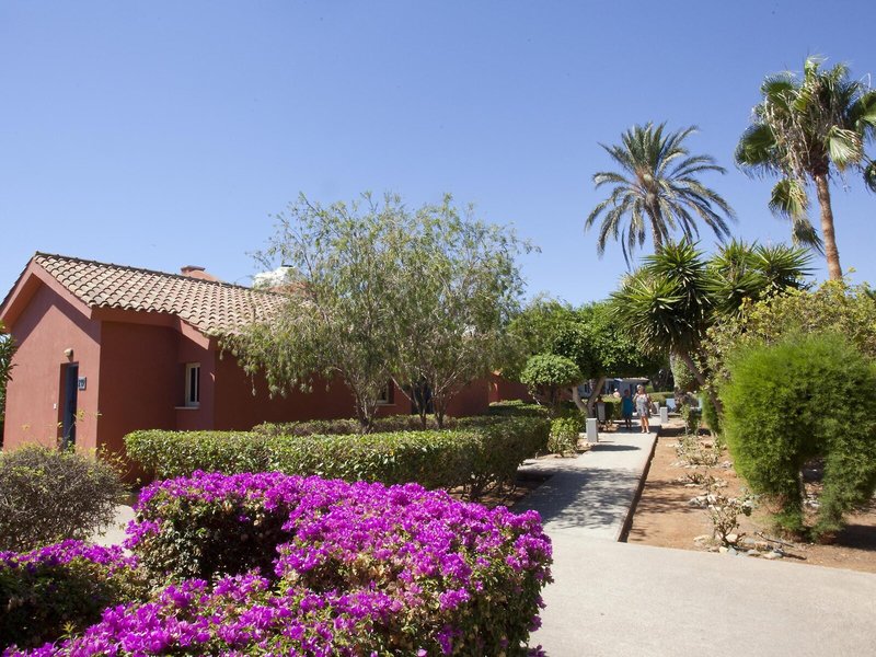 Makronisos Holiday Village 1