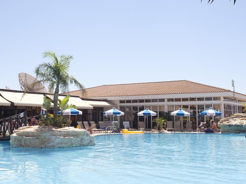 Makronisos Holiday Village 14