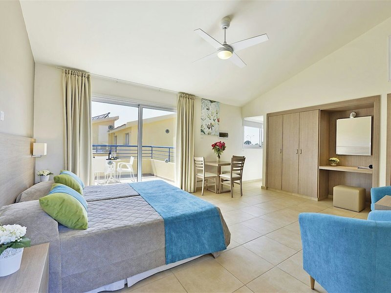 Makronisos Holiday Village 47